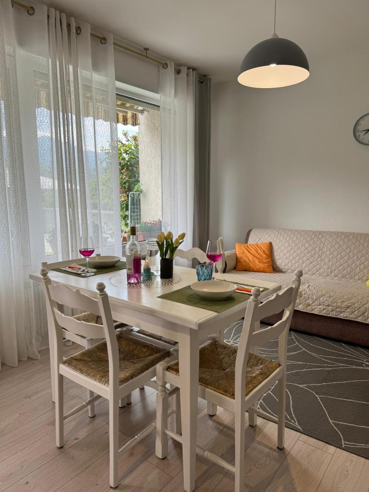 Green House Next - Lovely Apartment For Family And Free Parking Levico Terme Bagian luar foto